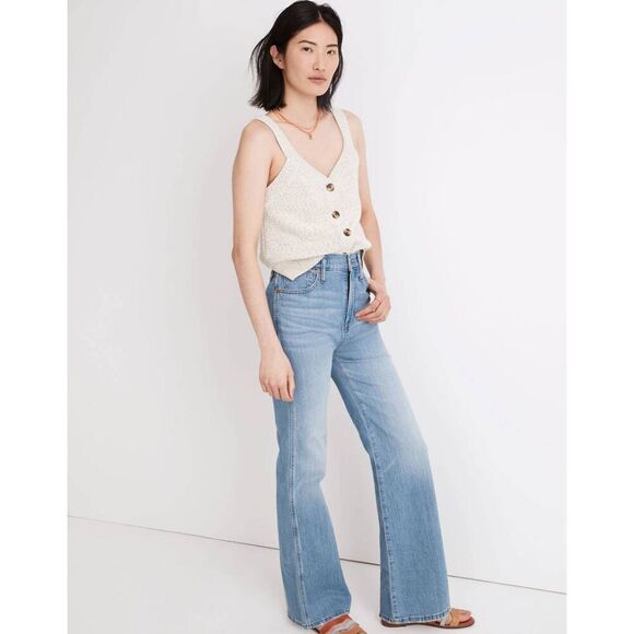 Madewell 11" High-Rise Flare Jeans in Conwell Wash 26  $135 - Picture 2 of 11